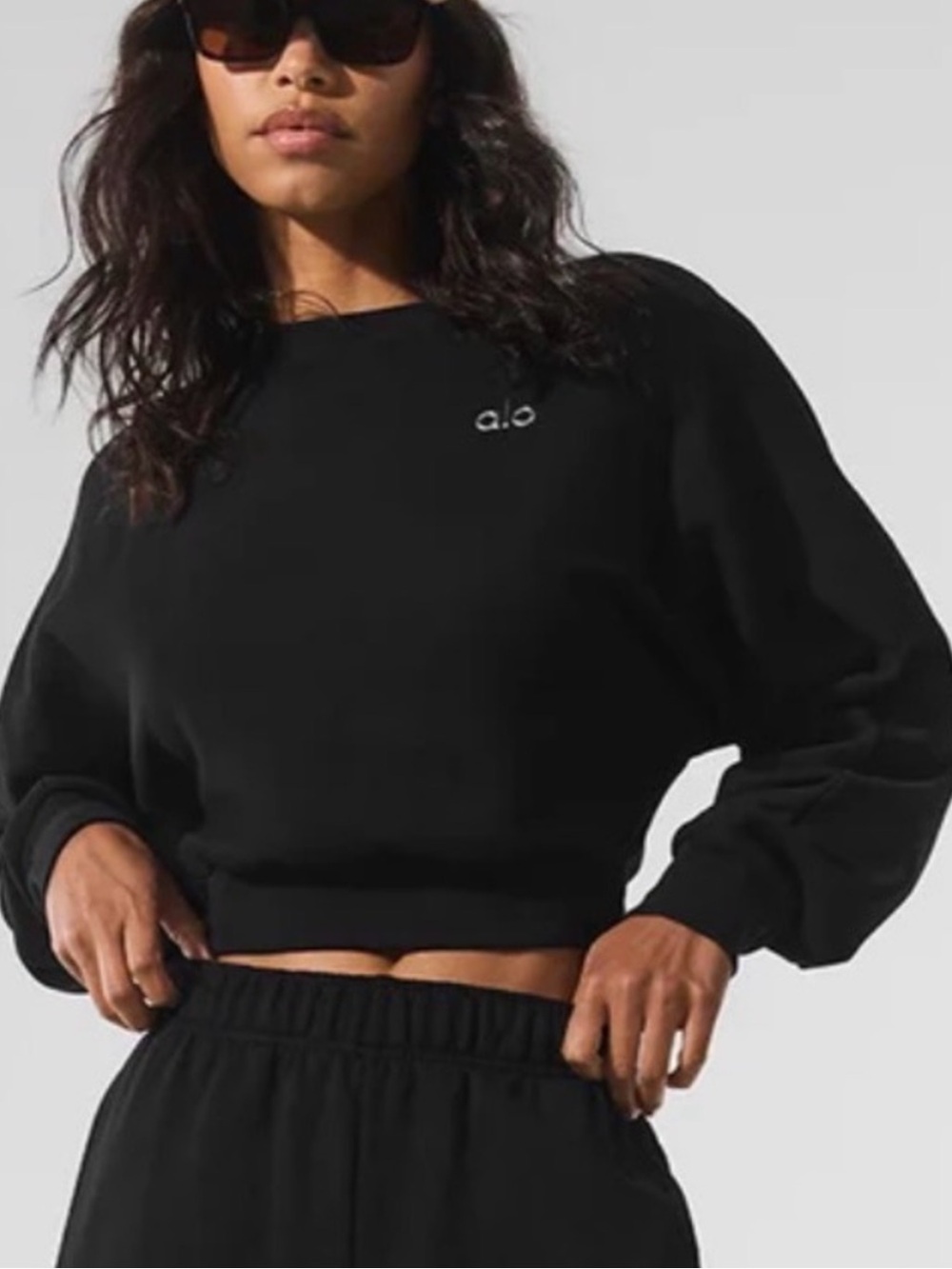 Alo cropped accolade crewneck